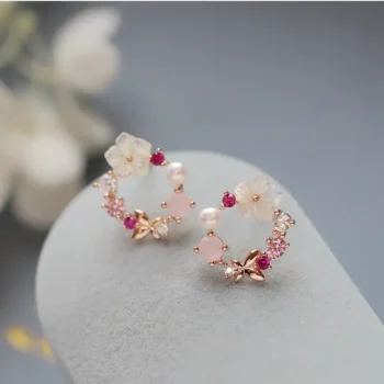 Hollow Set Diamond Flower Pearl Stud Earrings