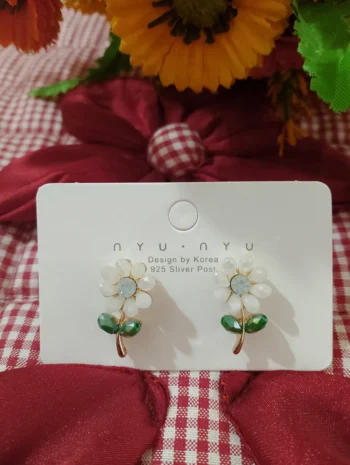 Charming Floral Crystal Stone Earrings