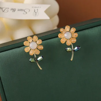 Charming Floral Crystal Stone Earrings