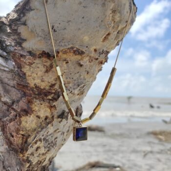 Elegant Pendant Necklace – A Touch of Beauty for Every Moment