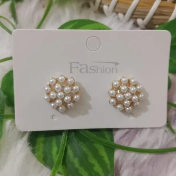 Round Pearl Earrings