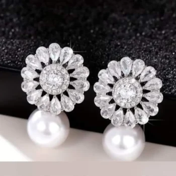 Exquisite Flower Zircon Imitation Pearl Earrings