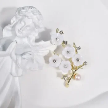 Blossom Pearl Brooch
