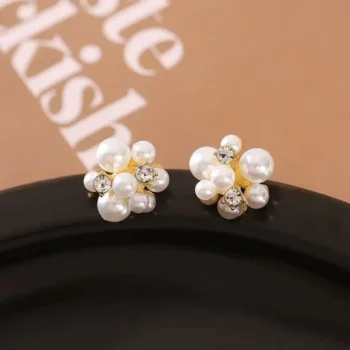 Bloom Pearl Stud Earrings